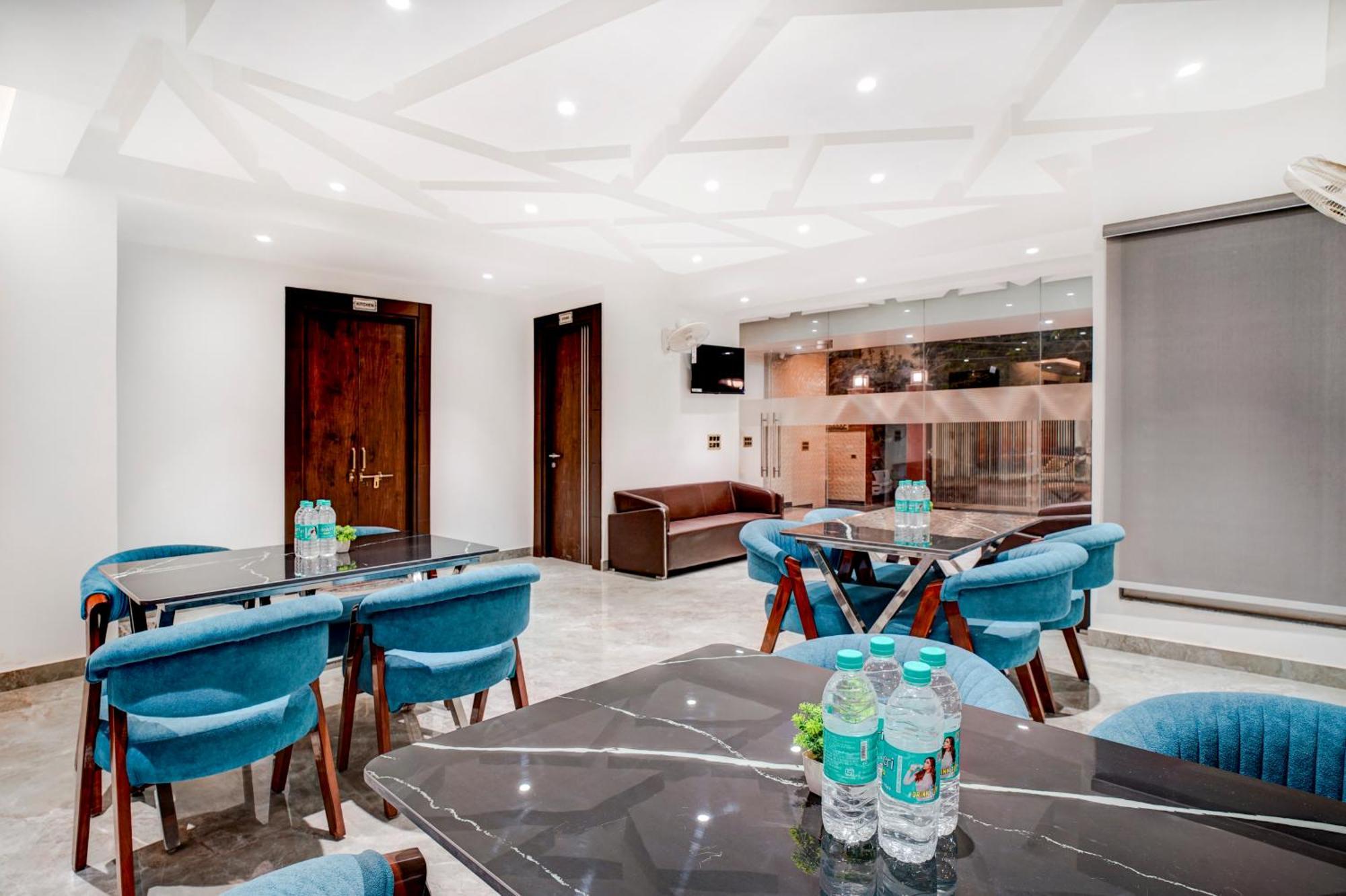 Treebo Corporate Inn Noida Exterior photo